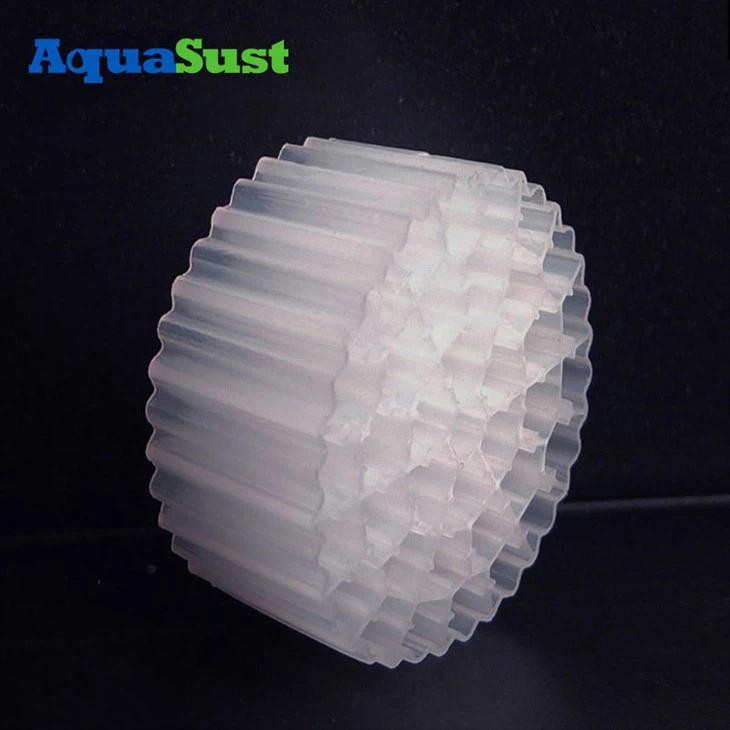 พลาสติกสีแดง / เหลือง MBBR Bio Media k 2 500 พื้นที่ผิว M2 / m3 ที่มี HDPE บริสุทธิ์